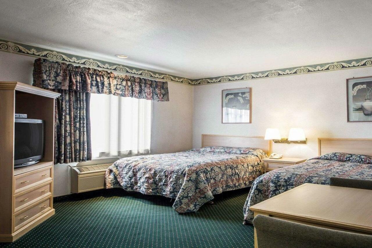 Rodeway Inn Monterey Near Fairgrounds Eksteriør bilde