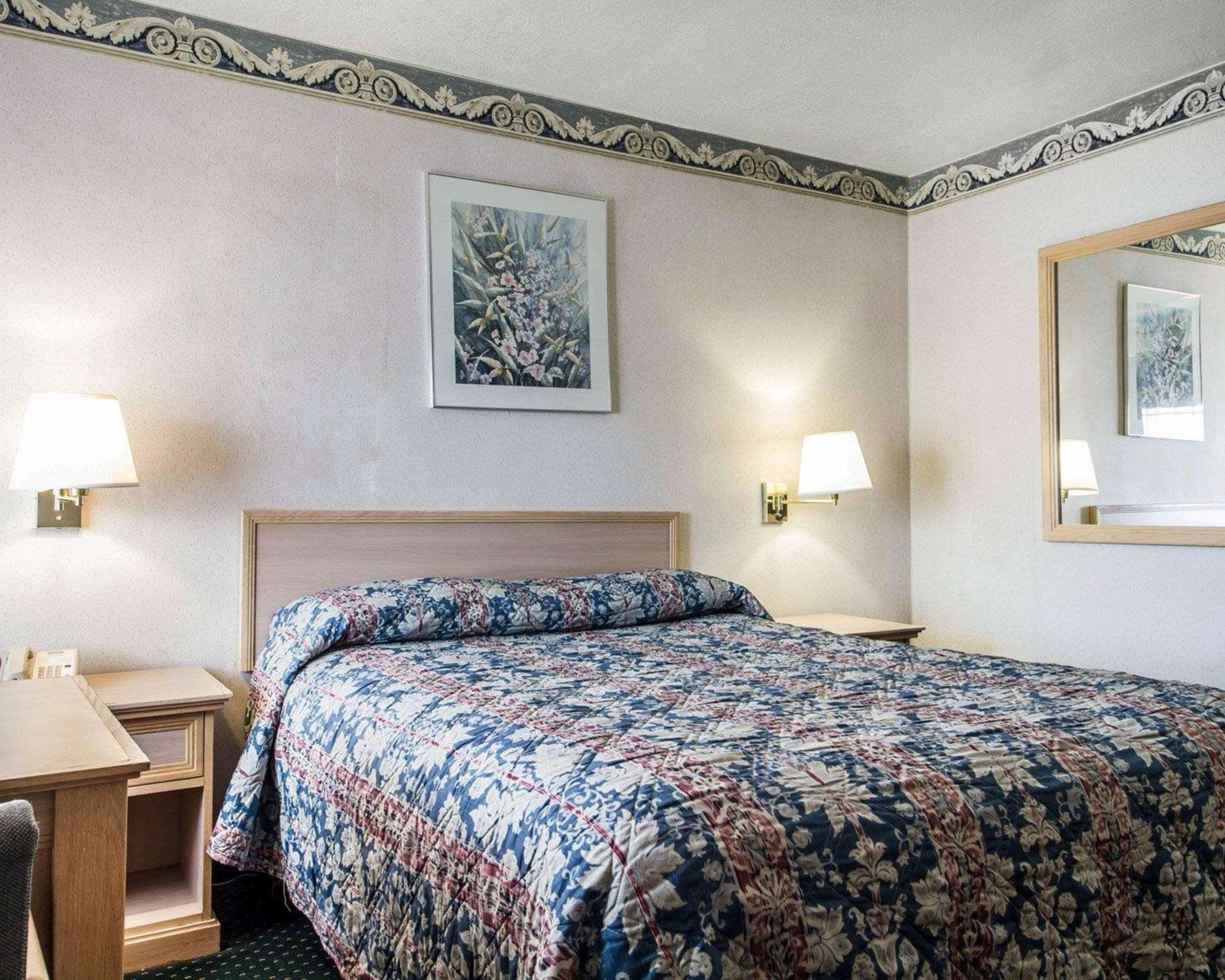 Rodeway Inn Monterey Near Fairgrounds Eksteriør bilde