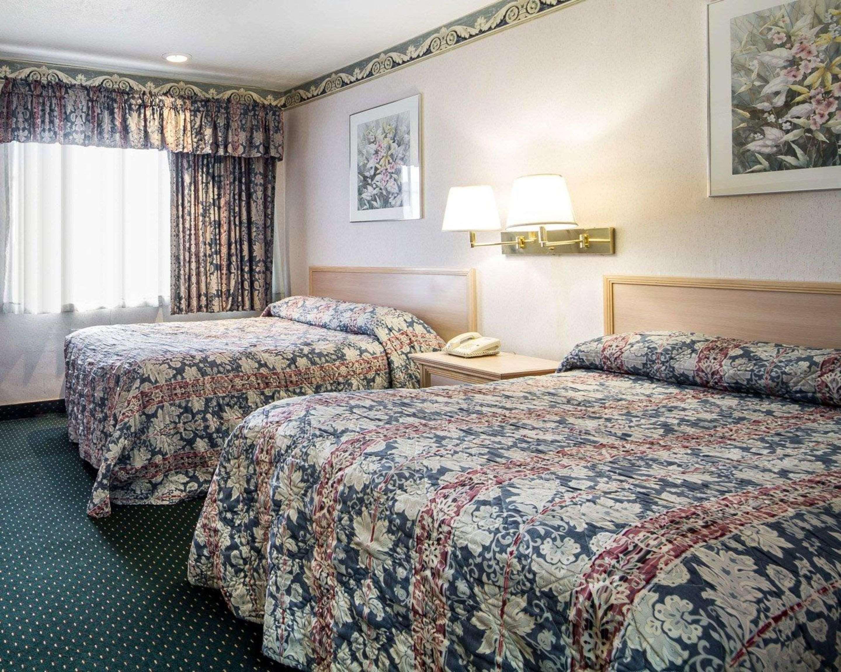 Rodeway Inn Monterey Near Fairgrounds Eksteriør bilde
